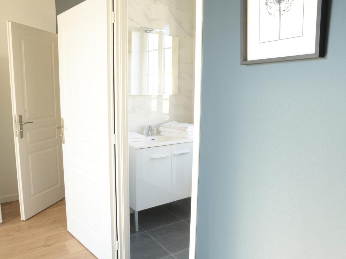 T2 De 55M2 Avec Toit Terrasse, Hyper Centre, Wifi, Draps, Savons Et Serviettes Fournis Cognac Pokój zdjęcie