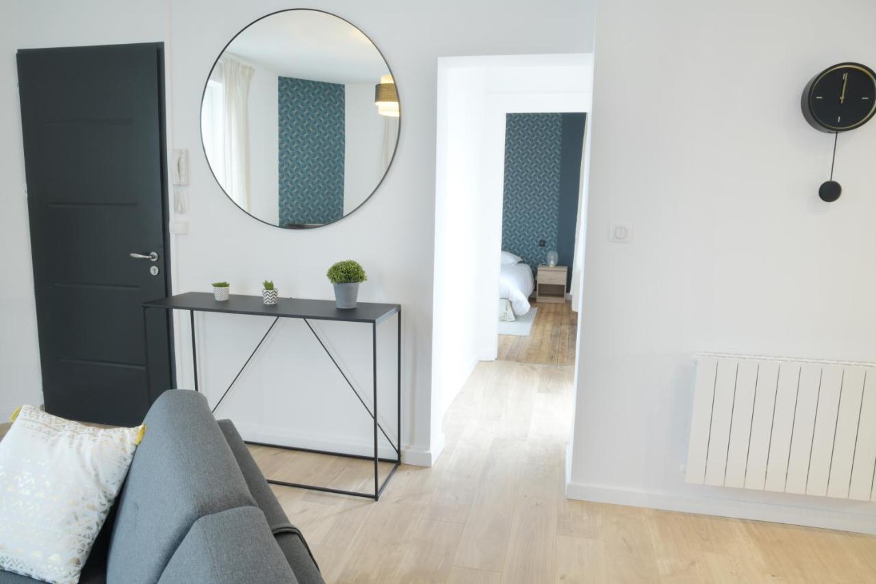 T2 De 55M2 Avec Toit Terrasse, Hyper Centre, Wifi, Draps, Savons Et Serviettes Fournis Cognac Pokój zdjęcie